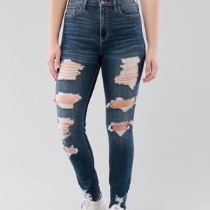 Hollister Ultra high rise curvy skinny jeans